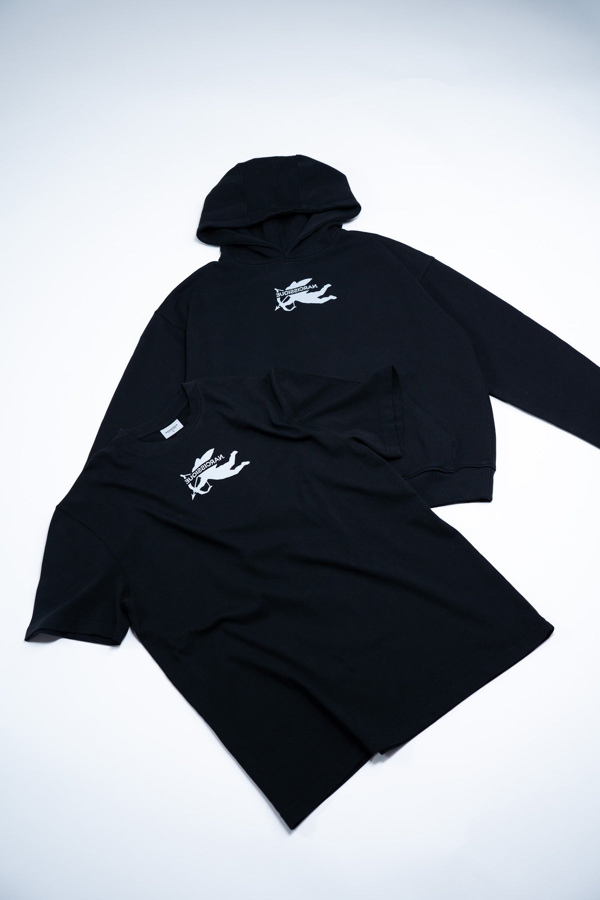 Essentiel Cut Angel Hoodie Black