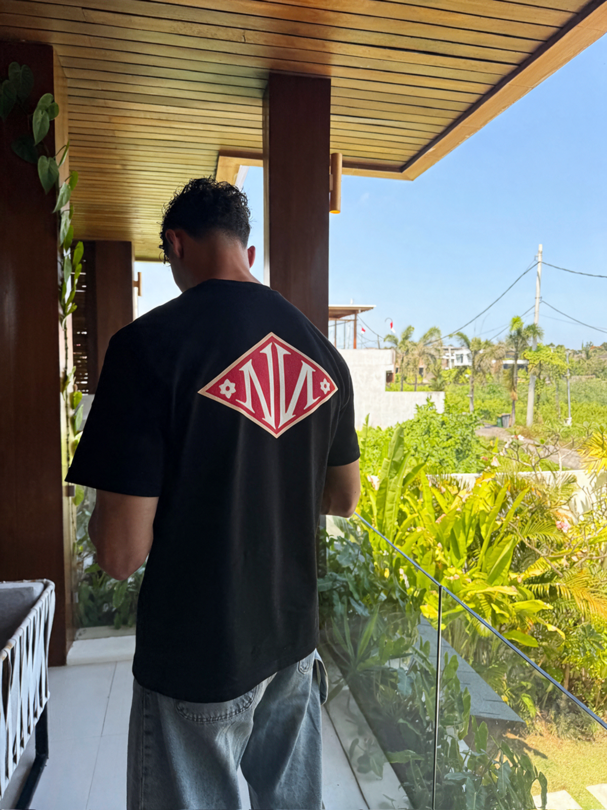N Monogram Red TEE BLACK