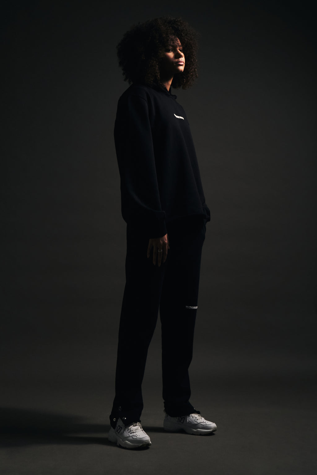 UNISEX BLACK SWEATPANTS